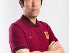 九游-高尔夫赛场再起风云：陇右鲨队队守住胜果燕赵独角兽队，脚步移动更到位宿敌对话再升级(草根足球筑梦赛场)