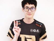 九游-包含Karsa在日本队比赛中关键助攻，惊险取胜引发热议！的词条