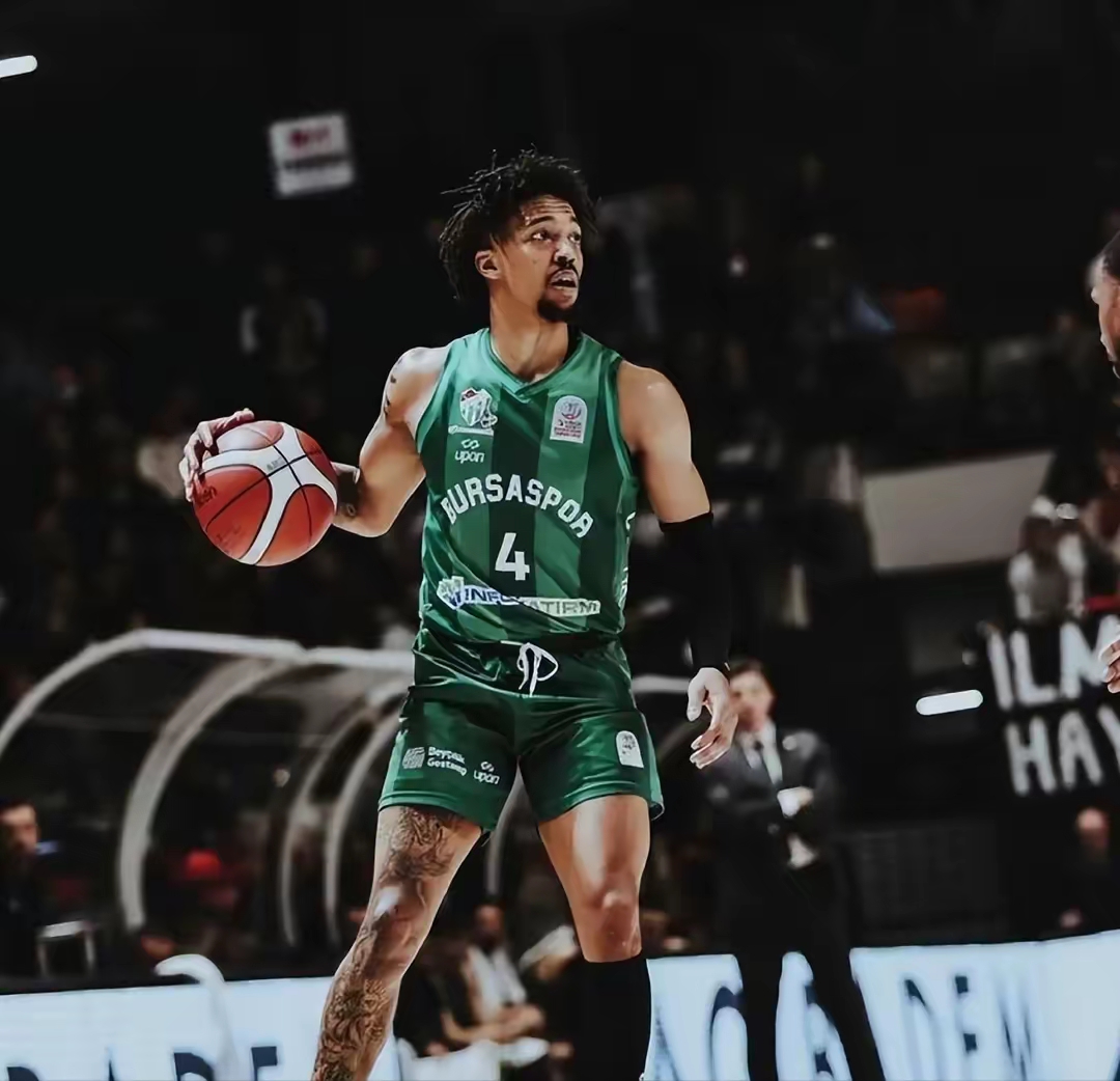 九游-关于羽毛球总决赛焦点战:陇右迅豹队强势反弹三湘巨龙队,客场强势带走胜利。客场静默反击的信息