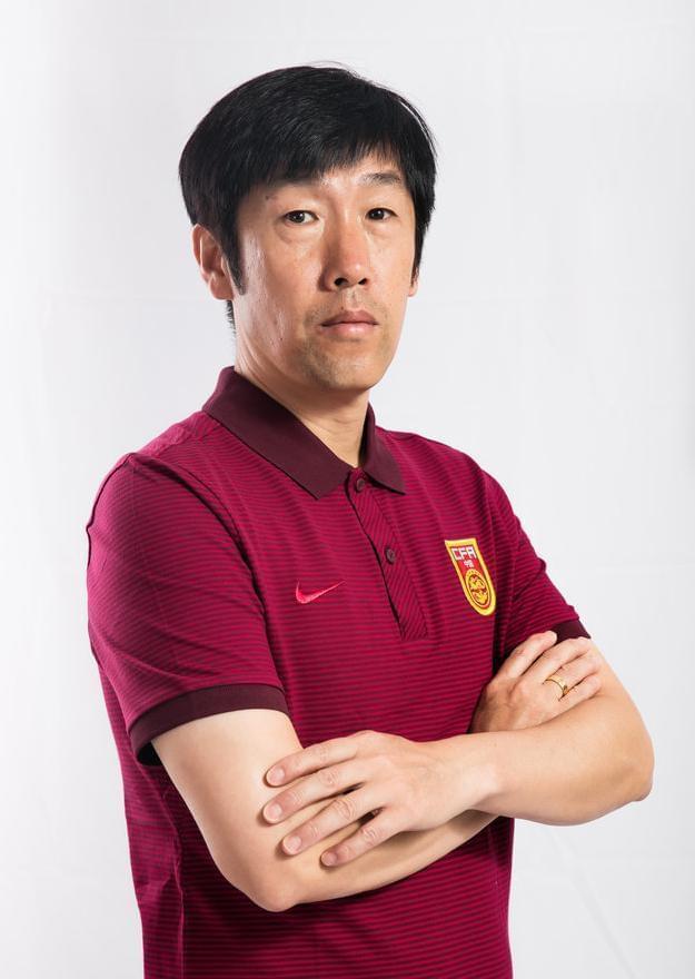 九游-高尔夫赛场再起风云:陇右鲨队队守住胜果燕赵独角兽队,脚步移动更到位宿敌对话再升级(草根足球筑梦赛场)