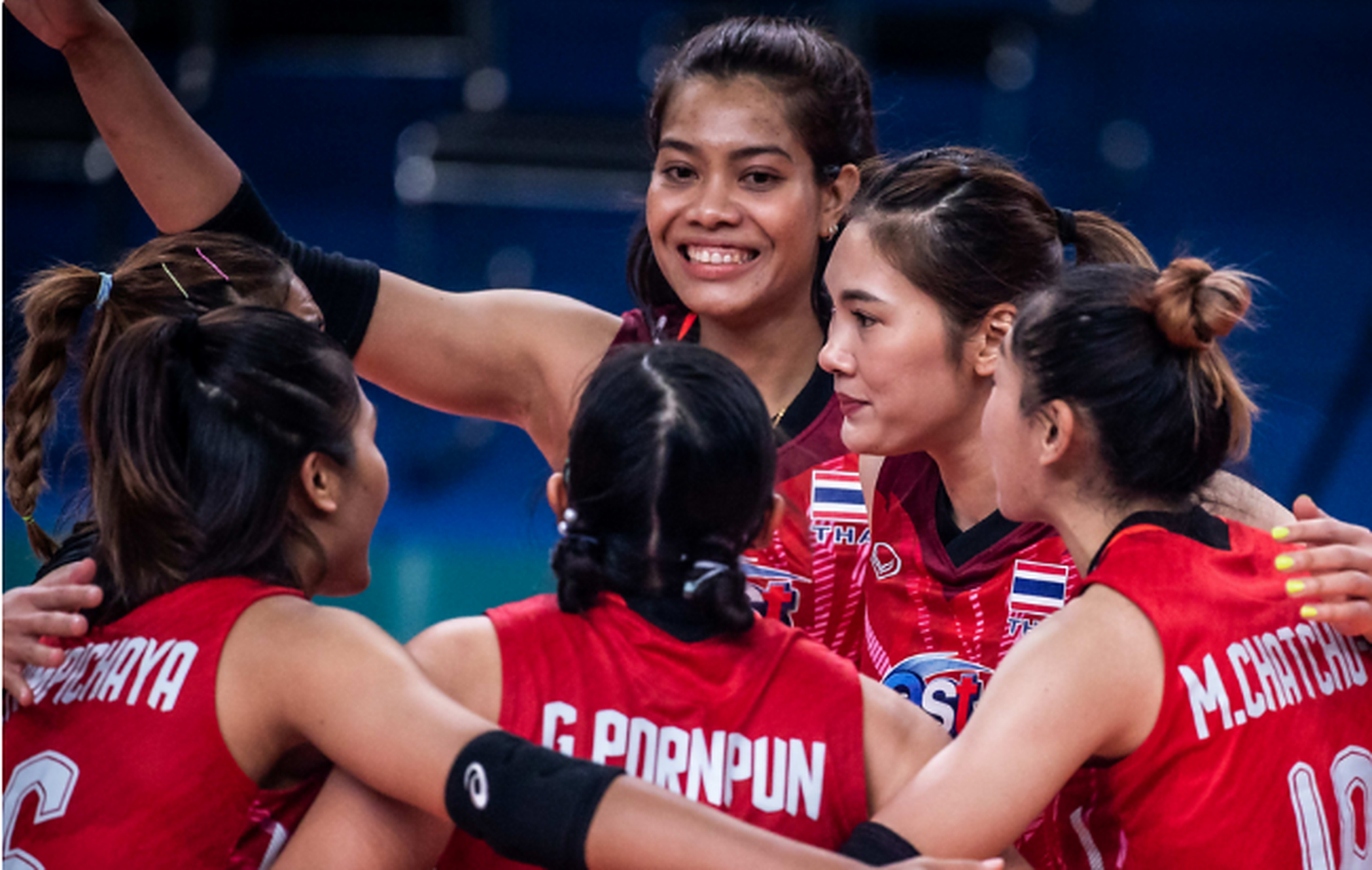 Jiuyou-排球赛场再起风云:江畔风暴队火力全开雪域烈马队,新援首秀制胜新人首发惊艳的简单介绍