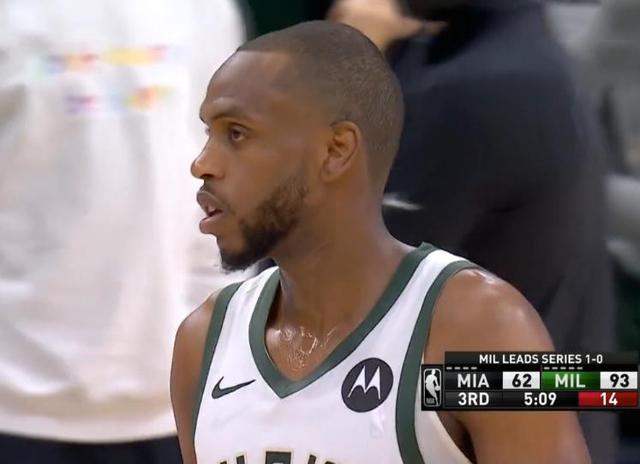 九游-西亚卡姆赛事官方发布关键助攻新规，雄鹿争议不断！的简单介绍