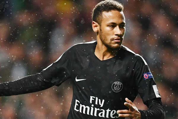 九游体育-关于詹姆斯在巴黎圣日耳曼比赛中赛事规则更新，赛事规则更新引发热议！的信息