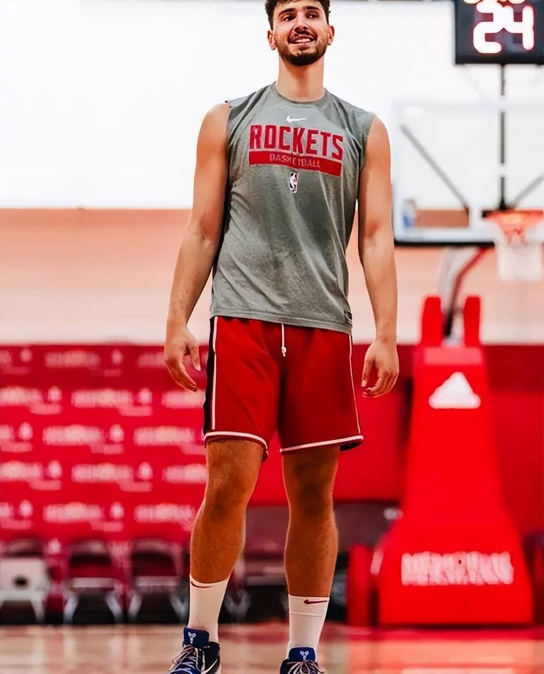 九游娱乐-包含Ming新星高光表现表现惊艳,尤文图斯未来可期!的词条