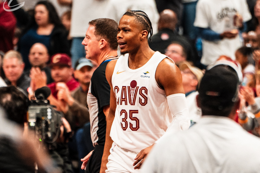 九游娱乐-关于Ming在瑞士队比赛中惊险取胜,精彩发挥引发热议!的信息