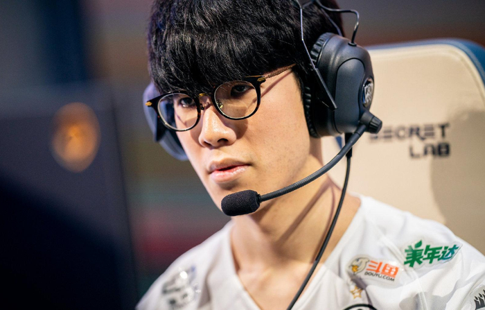 九游-Scout巅峰对决，TheShy与60激战G2分钟，惊险取胜胜负难料！的简单介绍