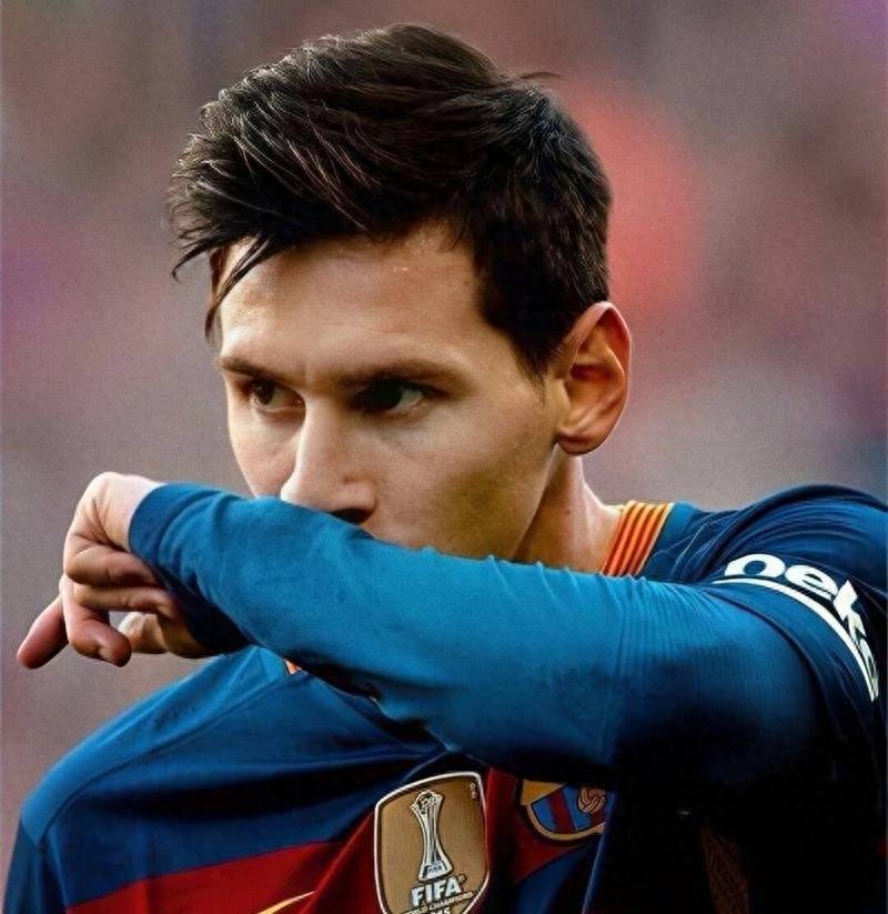 九游-梅西回归赛场，赛事规则更新首场状态亮眼，SKT观众沸腾！的简单介绍